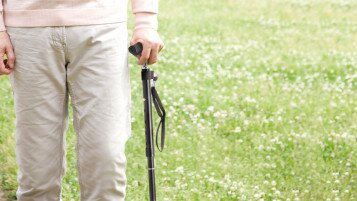 Test Reveals Safety Risks in Over 60% of Walking Sticks/Cane Umbrellas  – Consumers Should Refrain from Using Cane Umbrellas as Aid for Walking